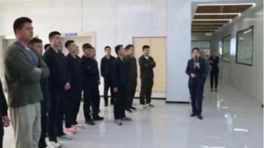 市委黨校組織鶴壁市退役軍人事務局機關(guān)干部蒞臨星如雨科技參觀