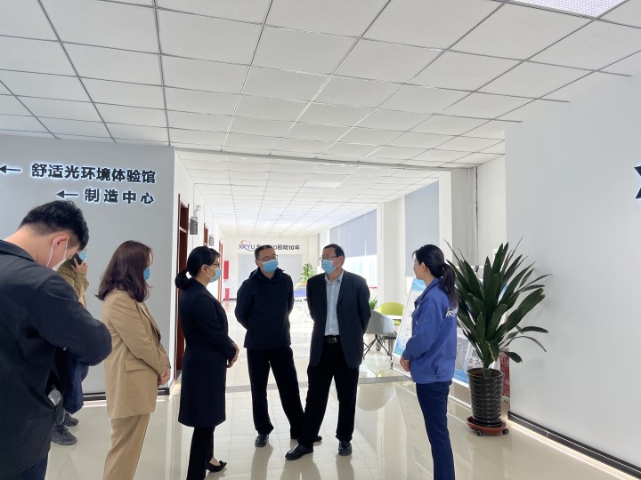 鶴壁市市委統(tǒng)戰(zhàn)部副部長、市工商聯(lián)黨組書記趙家喻一行蒞臨星如雨科技