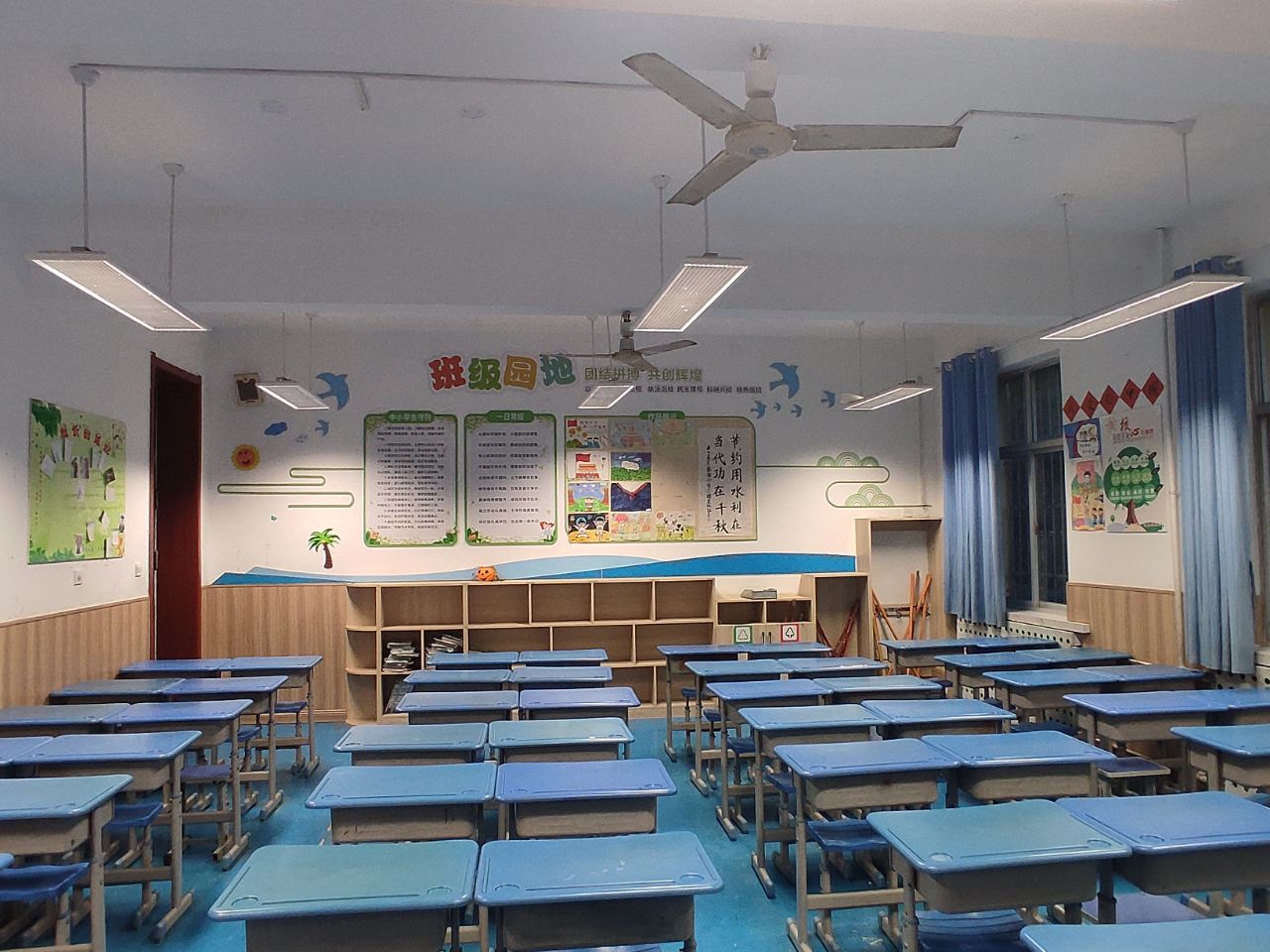 呵護青少年眼睛健康——教室護眼燈